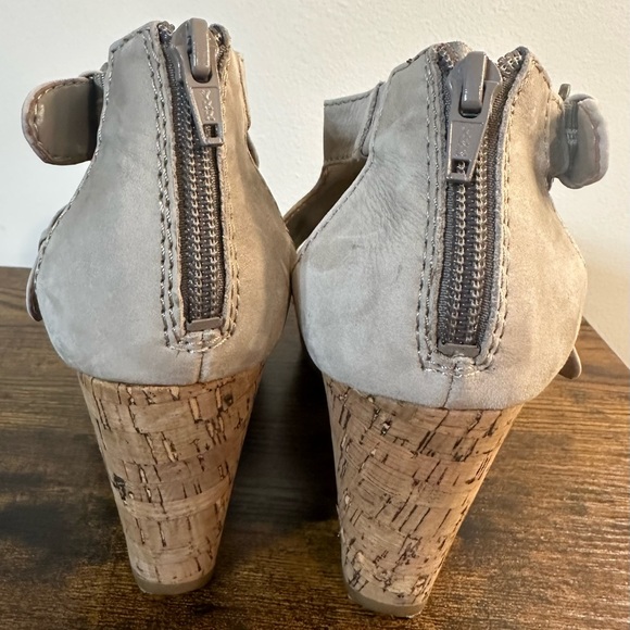 Nine West Erino Gray Leather Platform Wedge Gladiator Sandals Size 6.5 - Picture 3 of 8